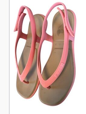 Reef Water Sandals Sz 10 Coral